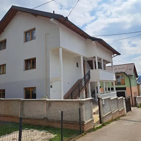 Neyla Apartment *